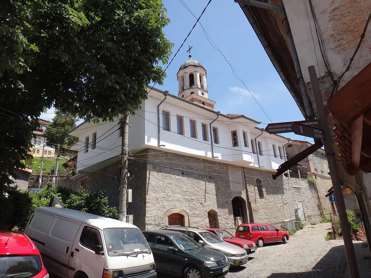 Old Revival houses of the Varusha quarter in Veliko Tarnovo perched on the gorge above the Yantra
